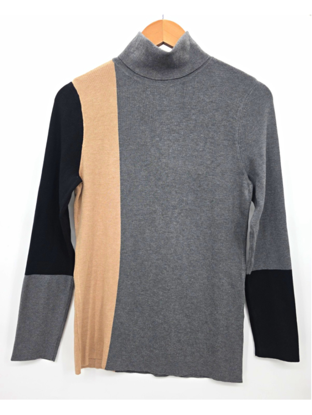Chico's Sweater Size 1 M Colorblock Turtleneck Rib Knit Quiet Luxury Preppy